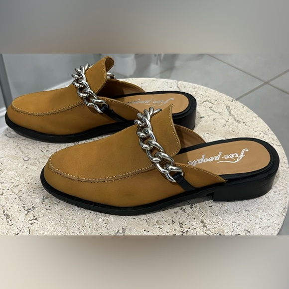 New Free People brown suede loafers with chain detail - Picture 5 of 8